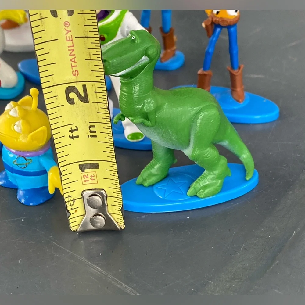 Large Lot 11 Disney Collection Toy Story 3 Mini Figure / Cake Topper Buzz Alien